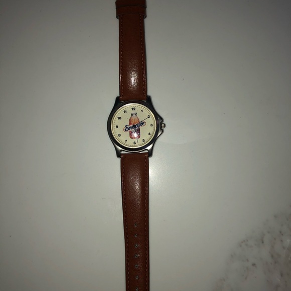 Men’s Snapple watch - Picture 2 of 6